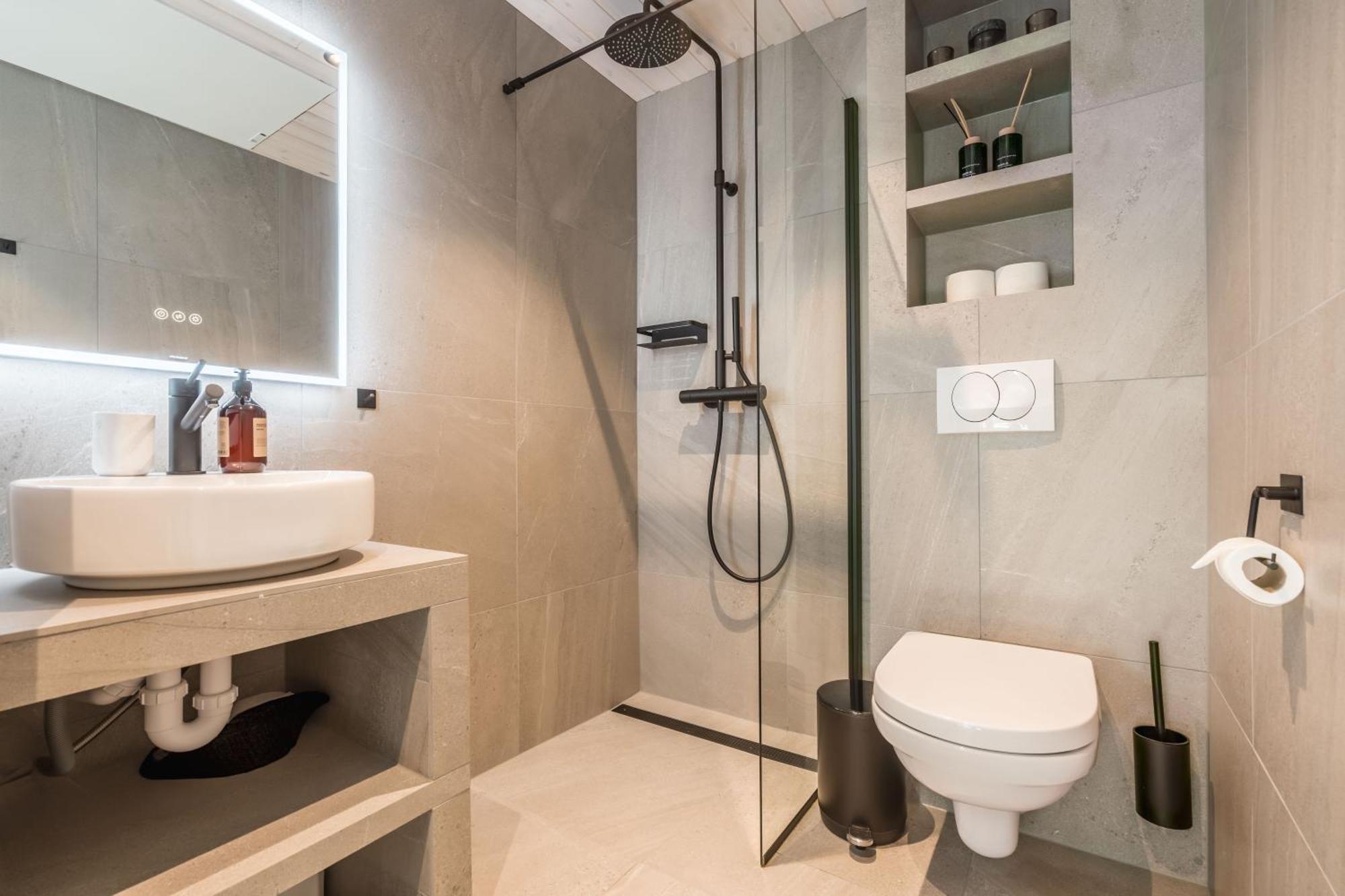 New And Modern Apartment In Henningsvaer Ngoại thất bức ảnh